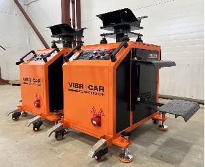 Вибростенд Vibrocar для диагностики подвески автомобилей базовая комплектация с лестницами и шумоизо