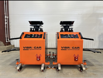 Вибростенд Vibrocar для диагностики подвески автомобилей базовая комплектация с лестницами