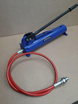 Насос ручной гидравлический АВТОМОТИВ (2л, 2 скорости,  800 бар.) В компл. с РВД 2,5м, БРС ниппель