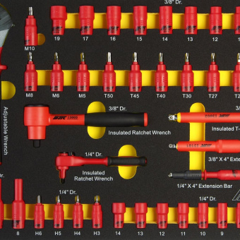 Набор инструментов 115 предметов изолированных комплект СНЯТ